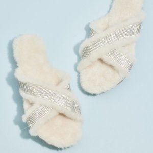 Glitter strap fuzzy slippers (Size 8)